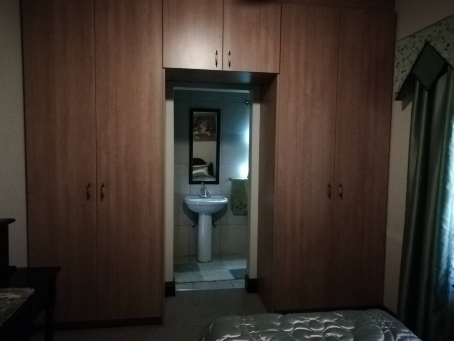 5 Bedroom Property for Sale in Keidebees Northern Cape